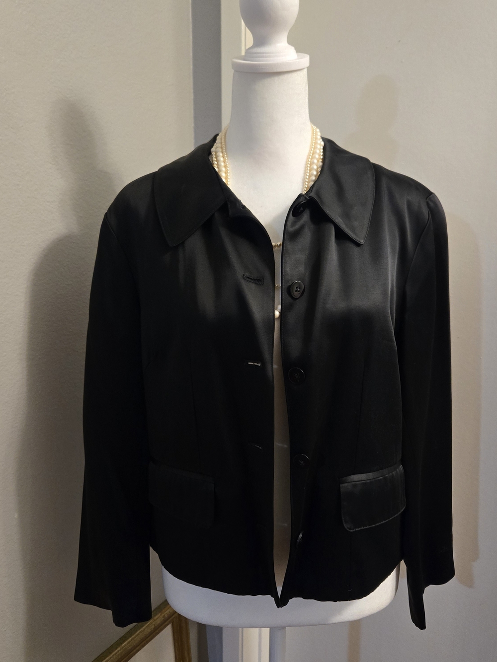 Gap Black Satin Women's Button-Front Jacket Size 8